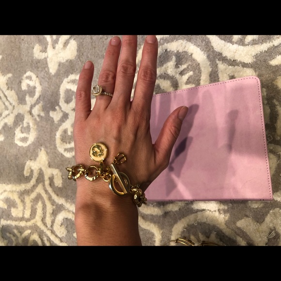 Fun summer gold charm bracelet - Picture 1 of 4